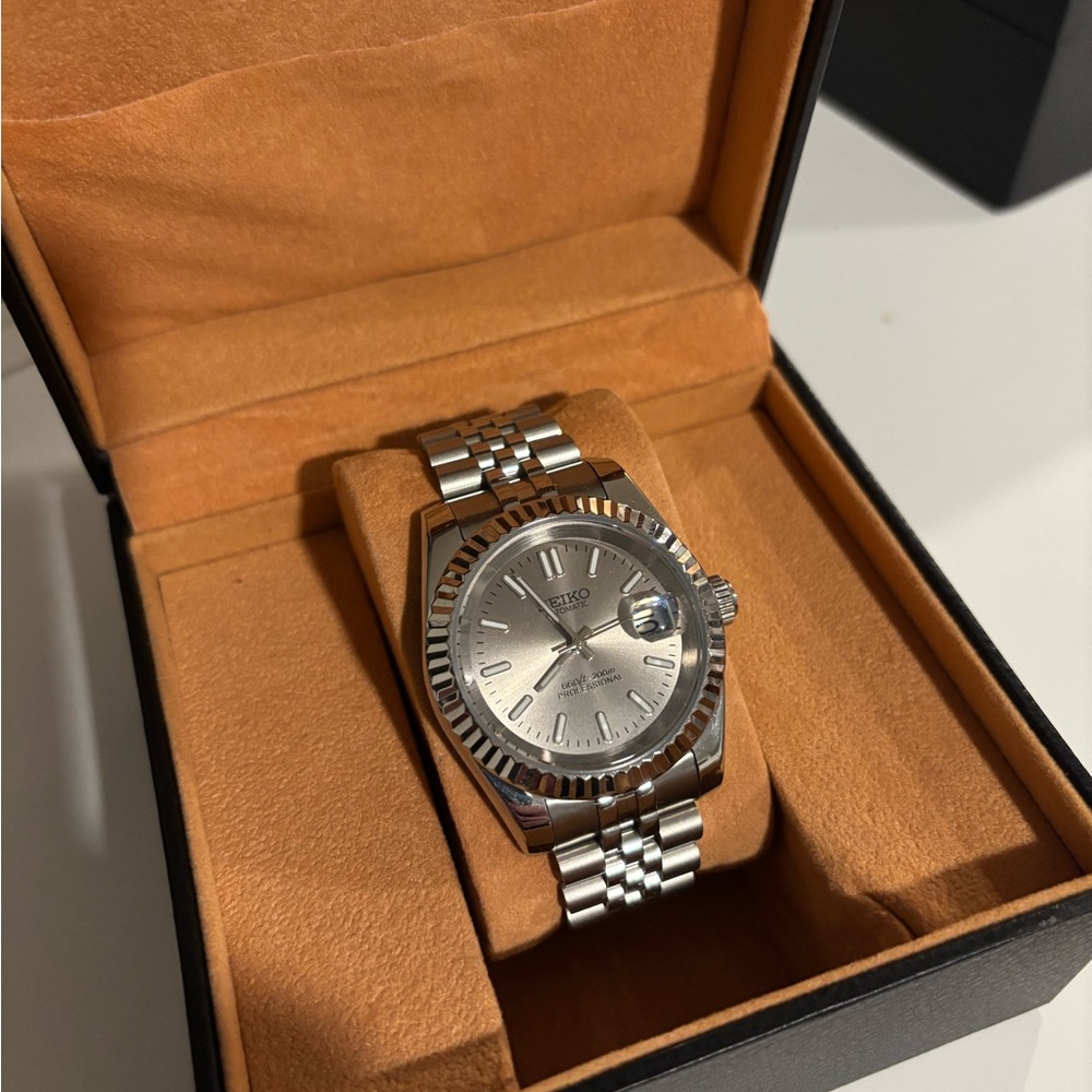 Seiko Mod “Datejust” Watch